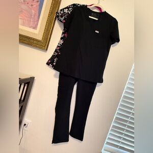 Black Scrub Trio of Figs top and pant and a black flowers top size XS and S